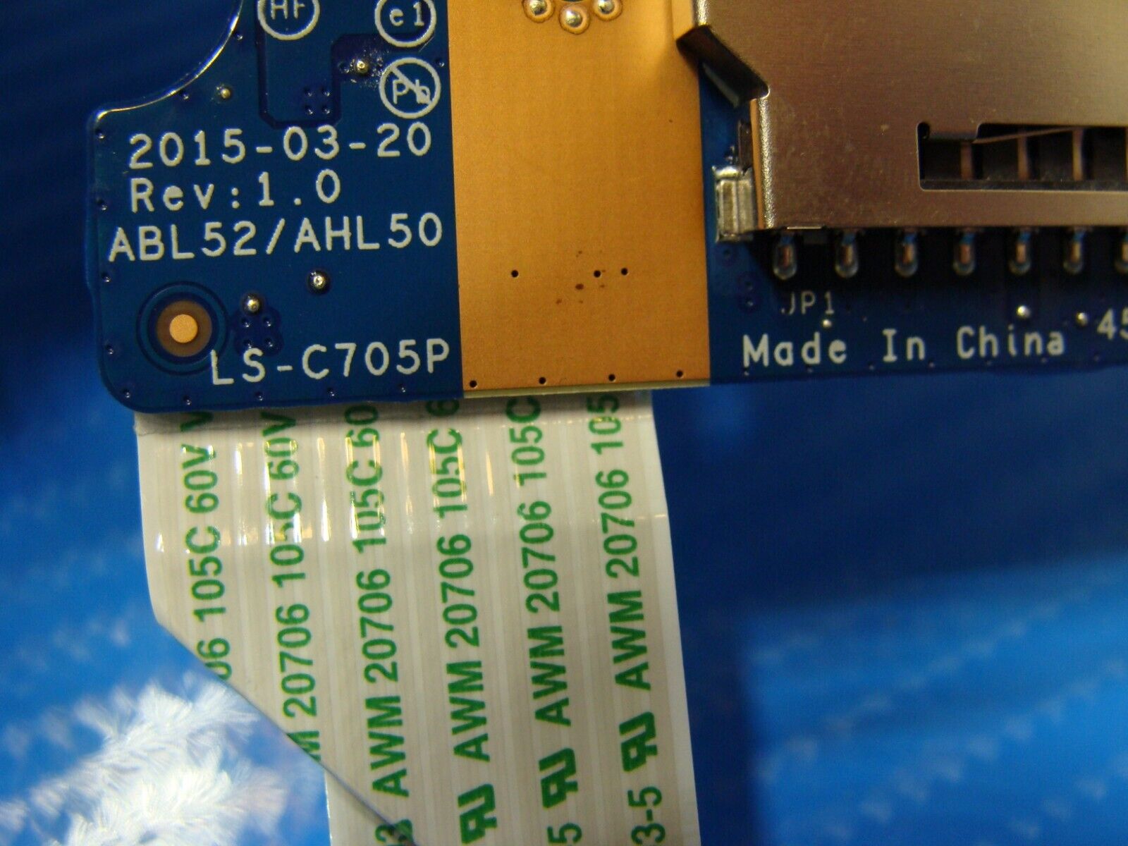 HP 15-af123cl 15.6