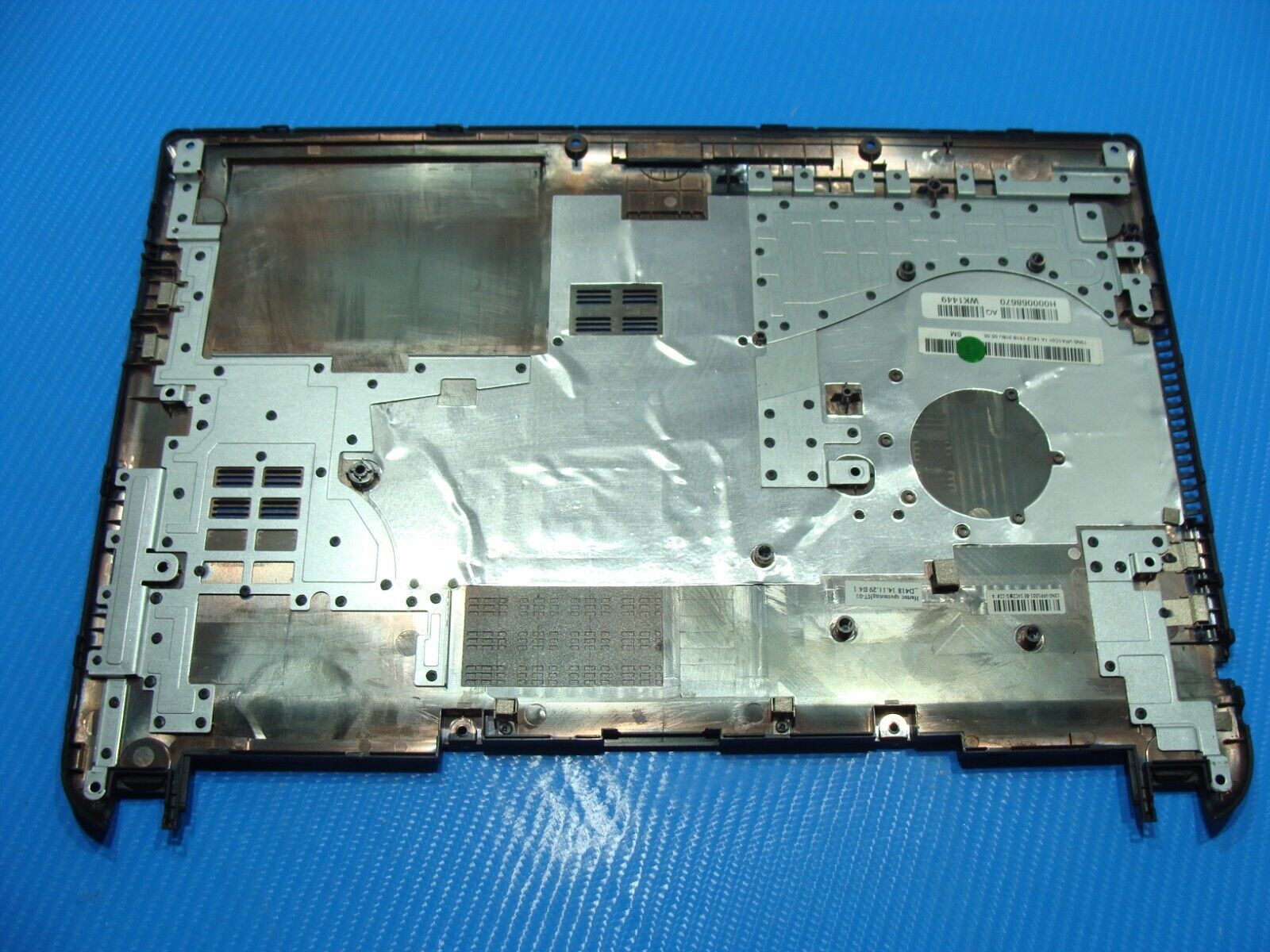 Toshiba Satellite E45-B4100 14" Genuine Bottom Case Base Cover H000068670