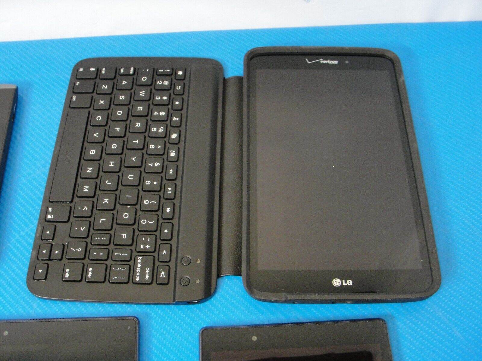 LOT OF 5 Tablet: Asus ZenPad Z8s P00J, 2x Lenovo TB8504F, LG GPad VK8104G, Acer