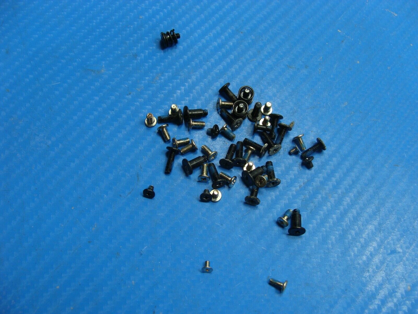 Toshiba Satellite A665D-S6051 16" Genuine Screw Set Screws for Repair ScrewSet - Laptop Parts - Buy Authentic Computer Parts - Top Seller Ebay