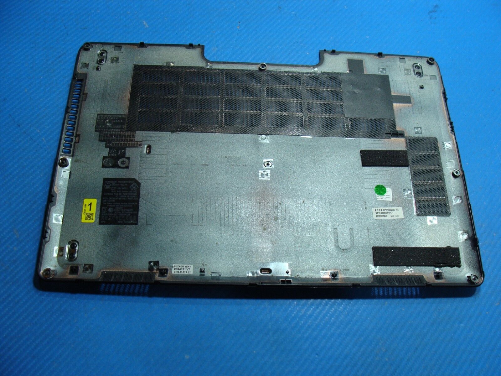 Dell Latitude 14" E5470 Genuine Laptop Bottom Case Base Cover 9F6T6 AP1FD000402