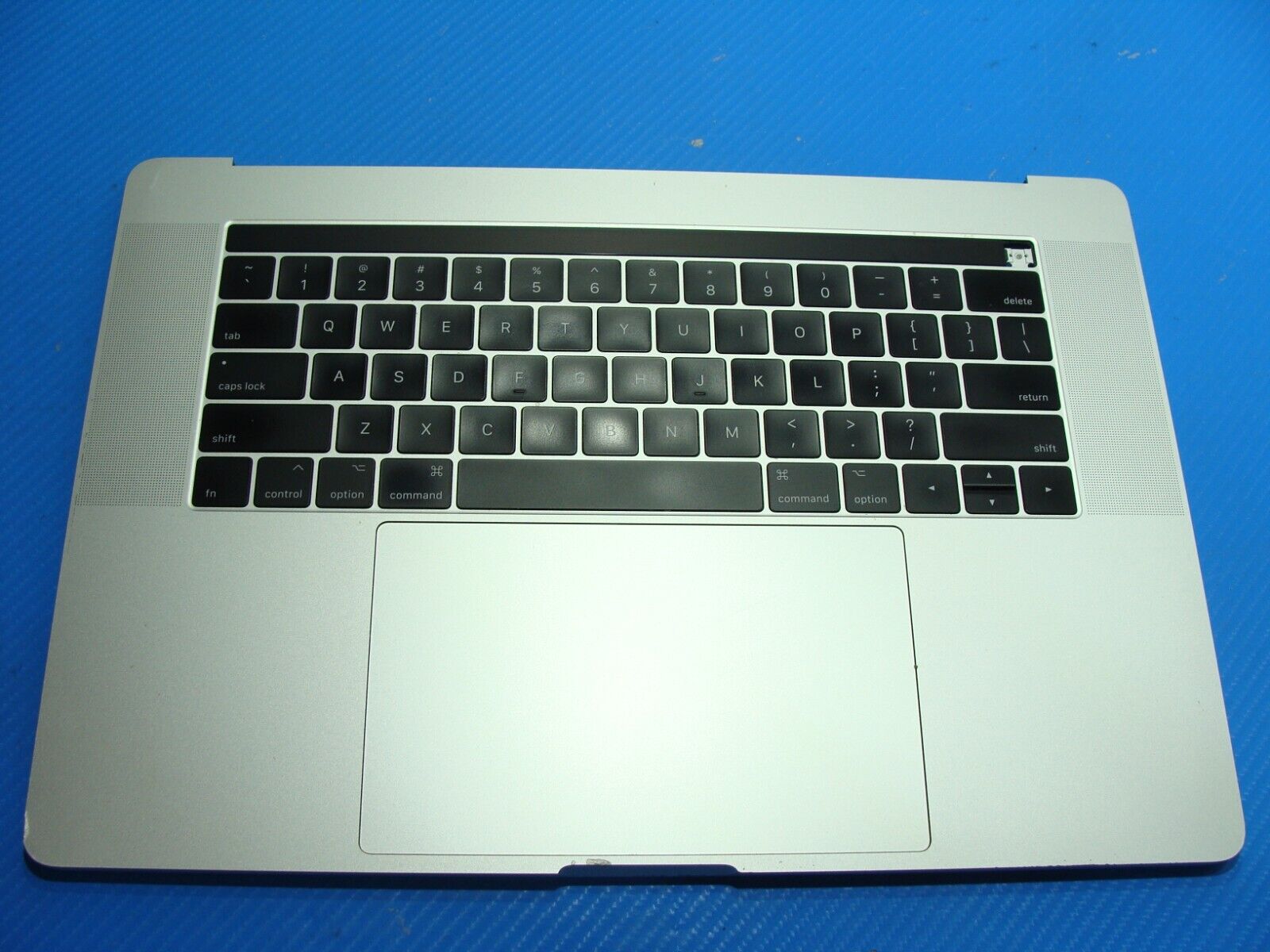 MacBook Pro 15" A1707 Mid 2017 MPTU2LL/A Top Case Palmrest w/Battery 661-07955