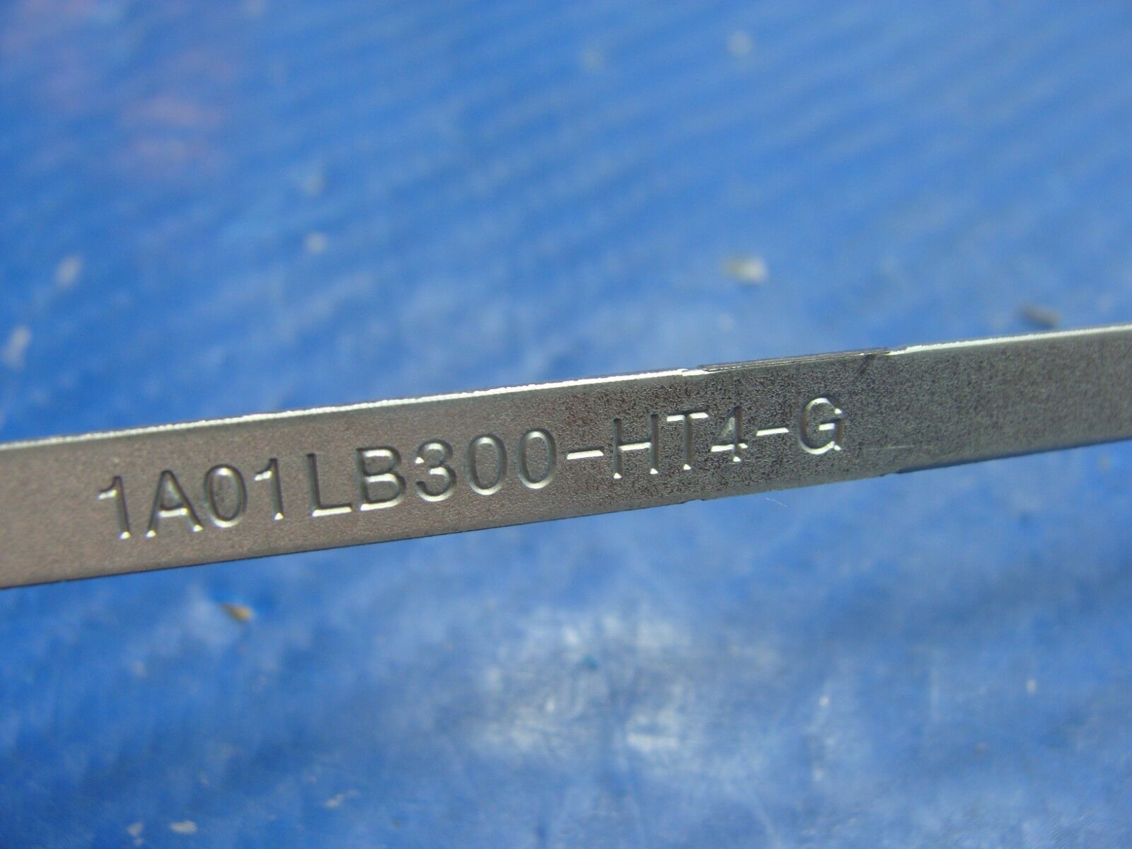 HP EliteBook 8560w 15.6" OEM Left & Right Hinge Bracket Set 1A01LB200-HT4-G ER* - Laptop Parts - Buy Authentic Computer Parts - Top Seller Ebay