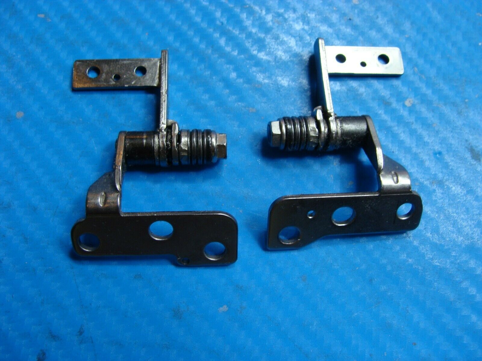 Acer Aspire 15.6" 5810TZ-4274 OEM Laptop Hing Set Left & Right Tested Laptop Parts - Replacement Parts for Repairs